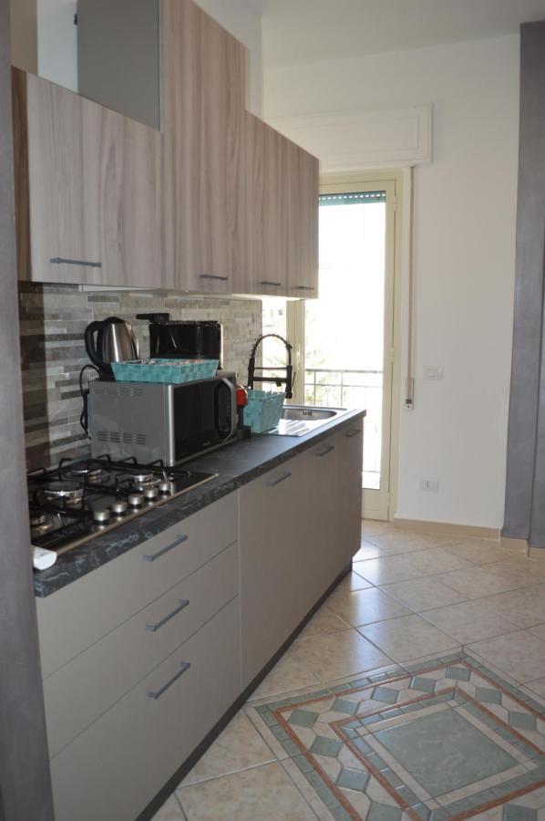 Emerella Guest House Siderno Beach Bagian luar foto
