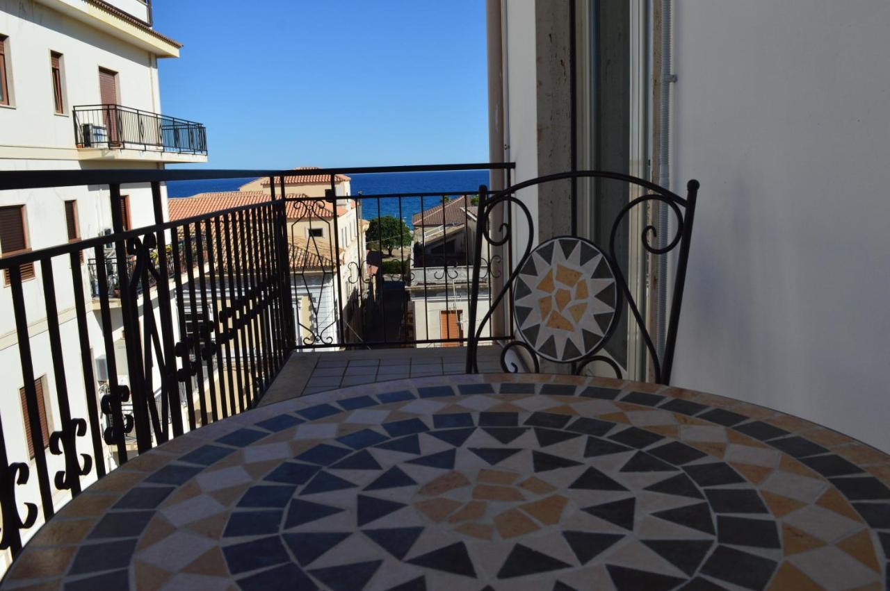 Emerella Guest House Siderno Beach Bagian luar foto