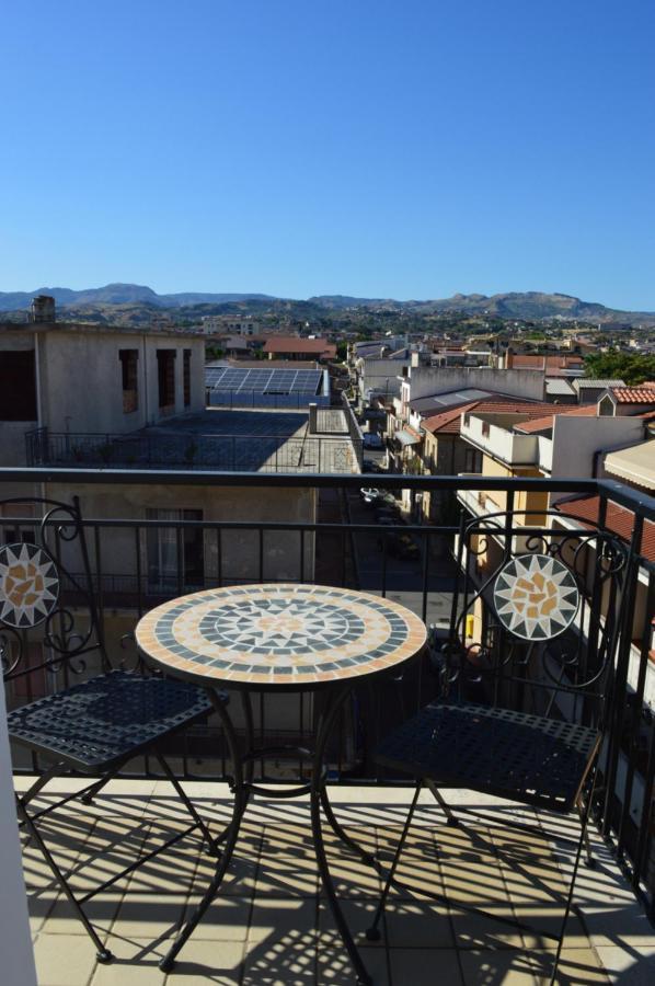 Emerella Guest House Siderno Beach Bagian luar foto