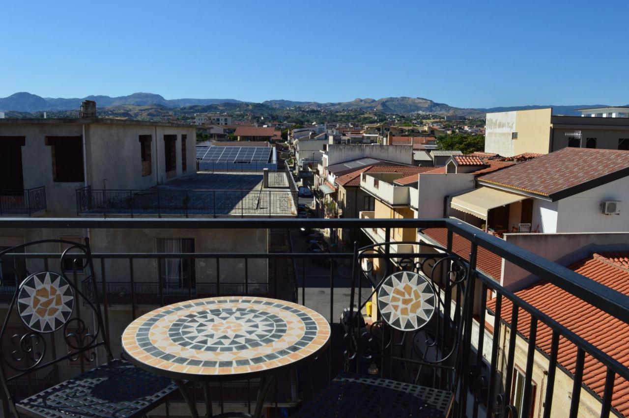 Emerella Guest House Siderno Beach Bagian luar foto